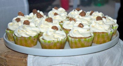 hummingbird cupcakes